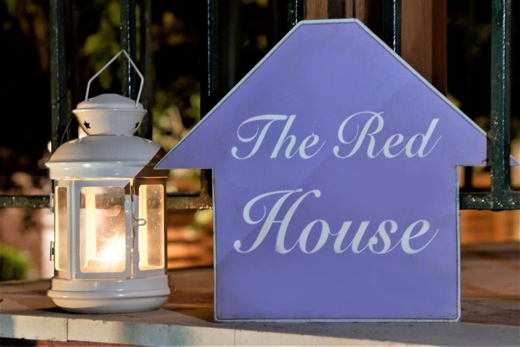 The Red House In Dassia Zewnętrze zdjęcie
